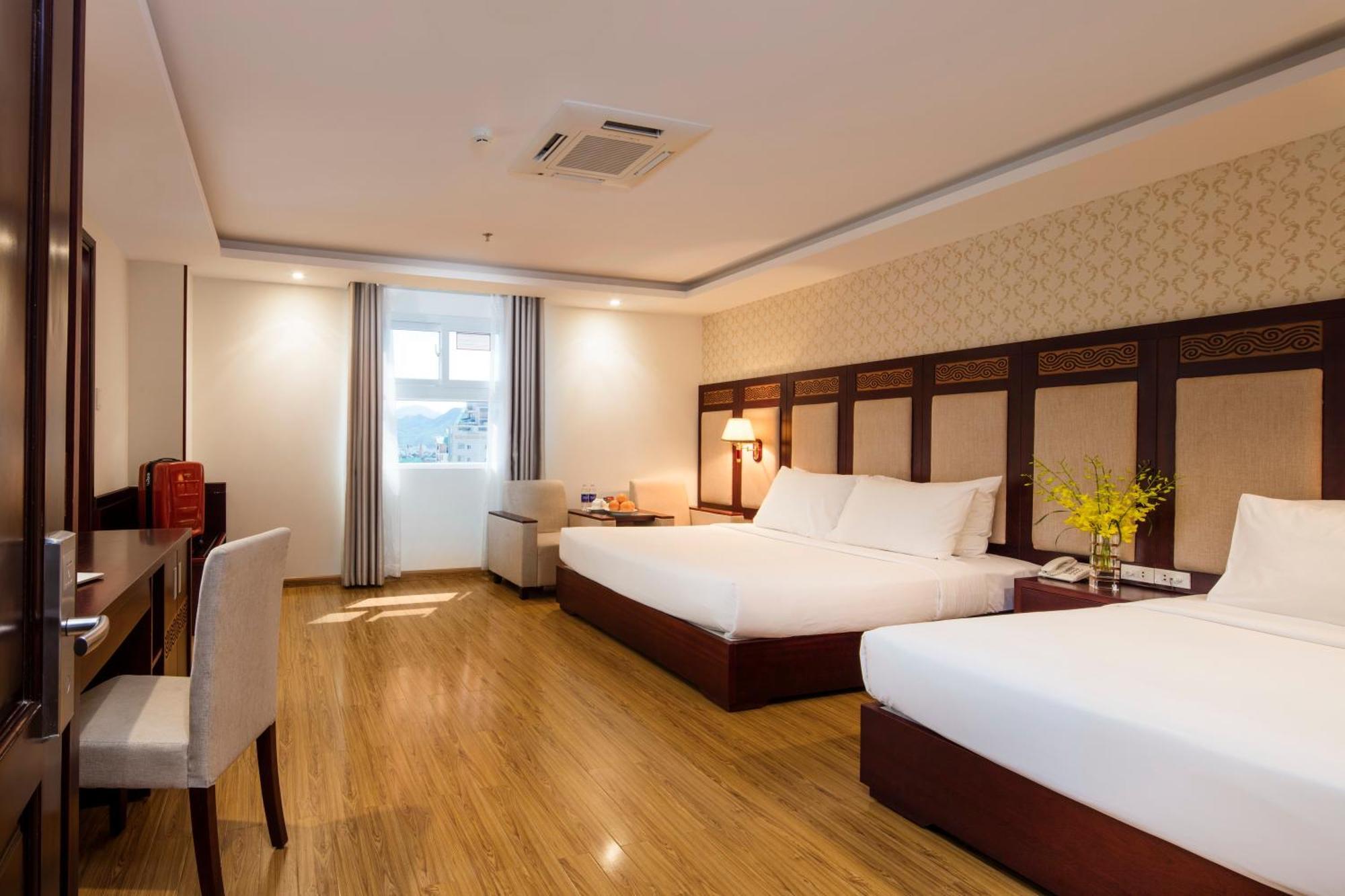 Galliot Hotel Nha Trang Exterior photo